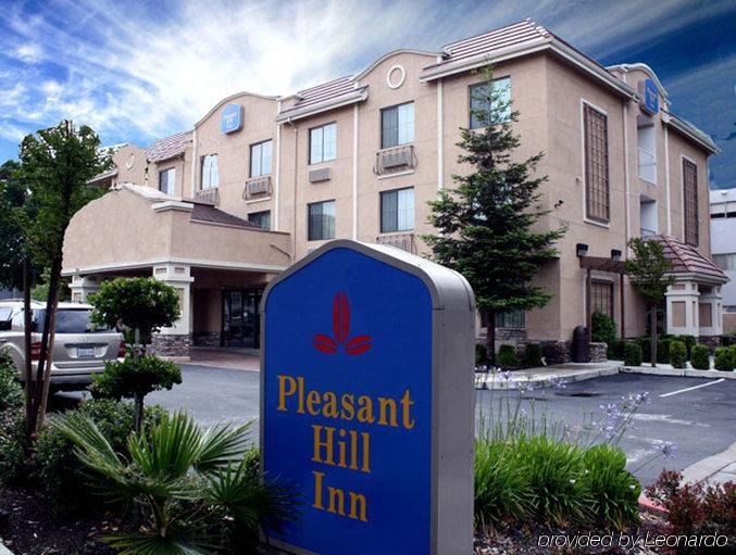 Pleasant Hill Inn Exterior foto